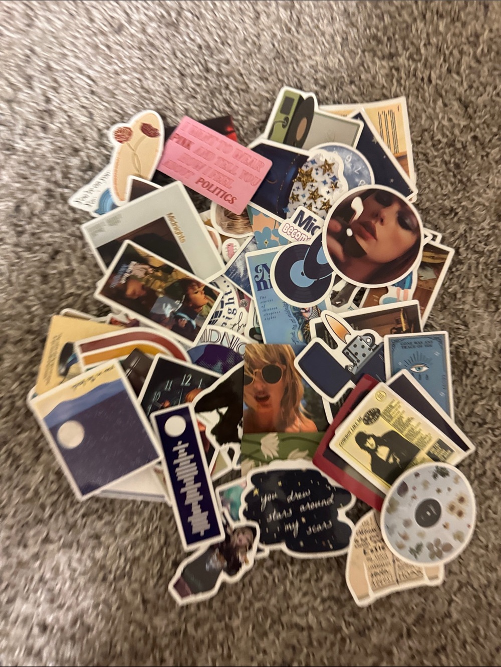 65 TAYLOR SWIFT STICKERS